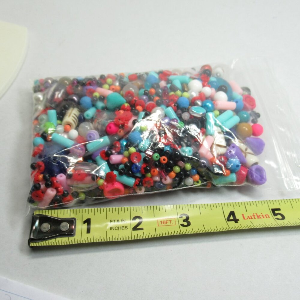 Assorted Beads - Picture 4 of 7